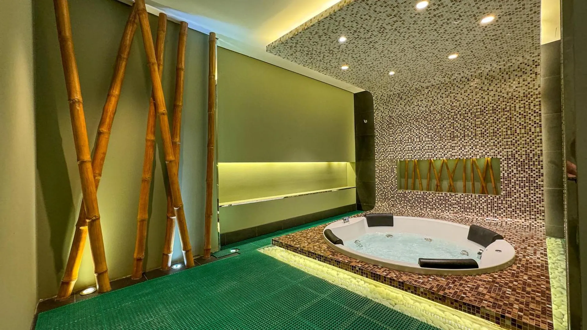 Discover Urban Chic Apartment -Vibrant City Life Dubai United Arab Emirates