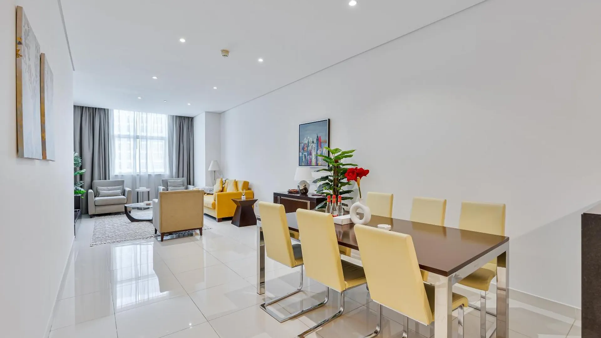 Discover Urban Chic Apartment -Vibrant City Life Dubai